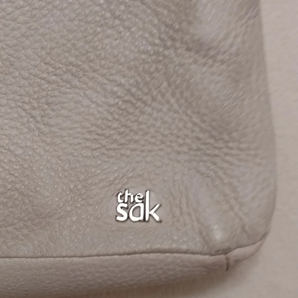 The Sake Cream Handbag - Picture 3 of 6